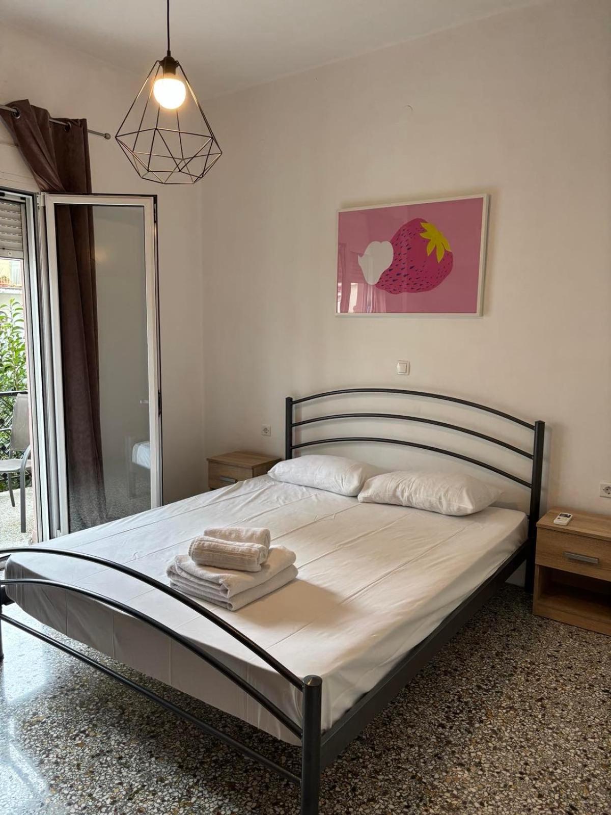 Sunchaser Apartments 伊古迈尼察 外观 照片
